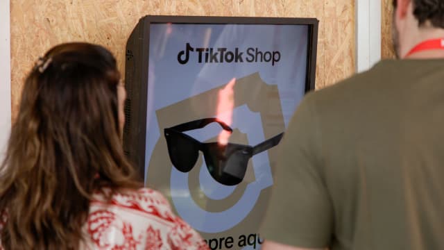 TikTok Shop — Jornada Interativa